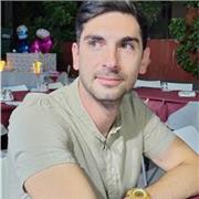 Dottore in Lingue straniere offre lezioni di lingua italiana per stranieri e lezioni di inglese per tutte le età